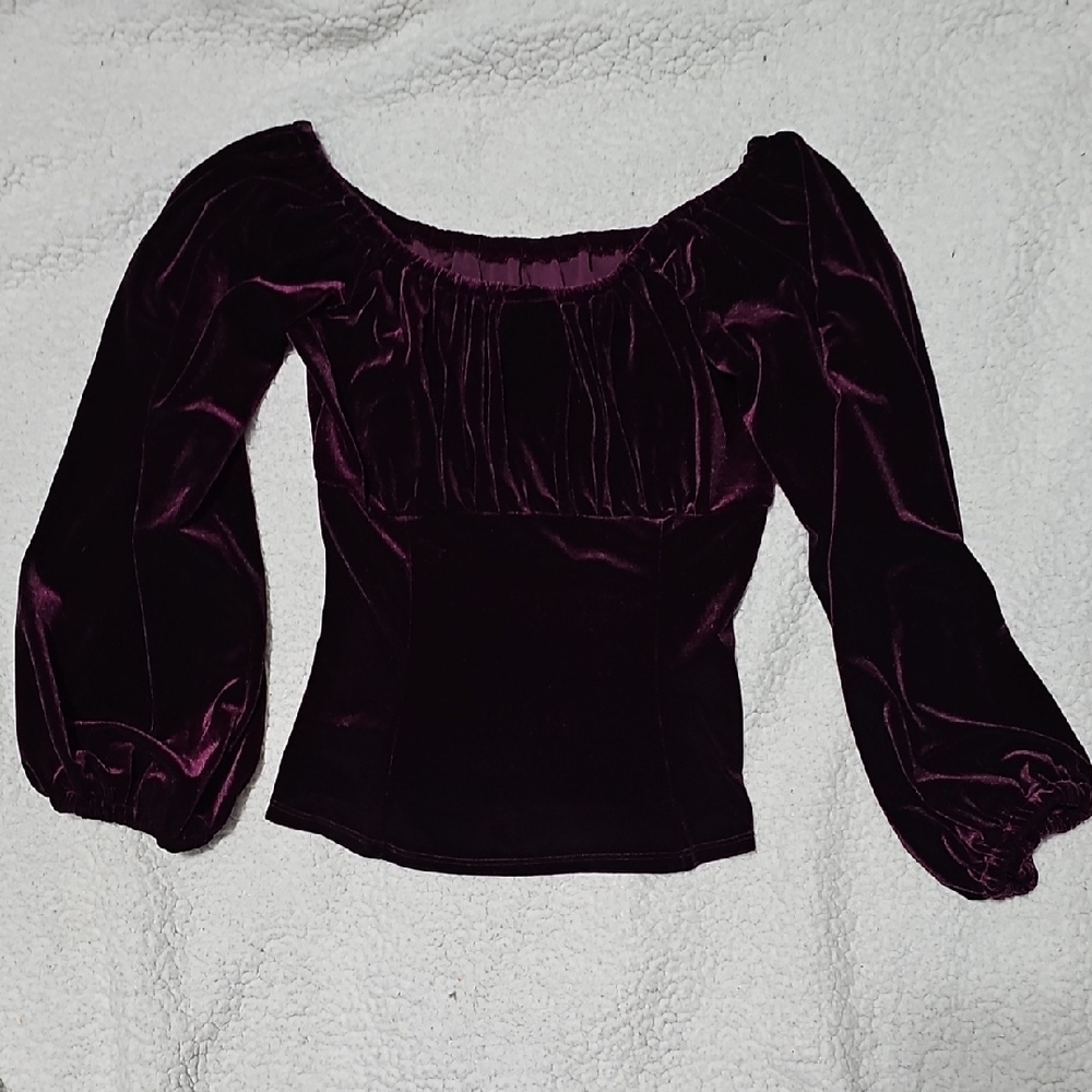 Pinup Couture Swann Long Sleeve Peasant Top